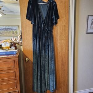 Baltic Born Velvet Wrap Dress in Rich Green
